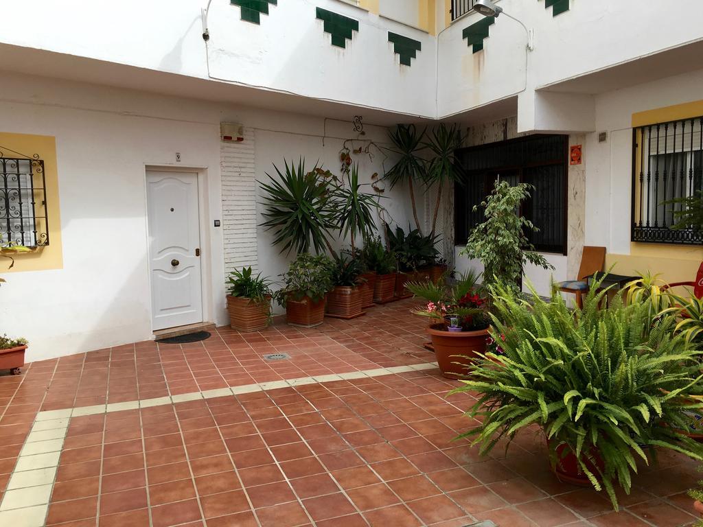 Apartamentos Carmen Teresa Torremolinos Eksteriør billede