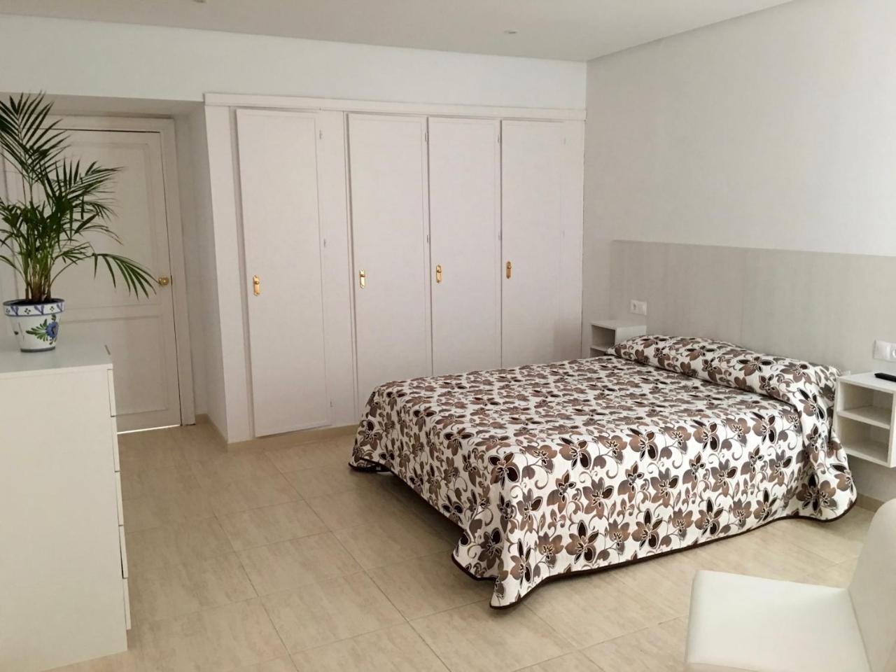 Apartamentos Carmen Teresa Torremolinos Eksteriør billede