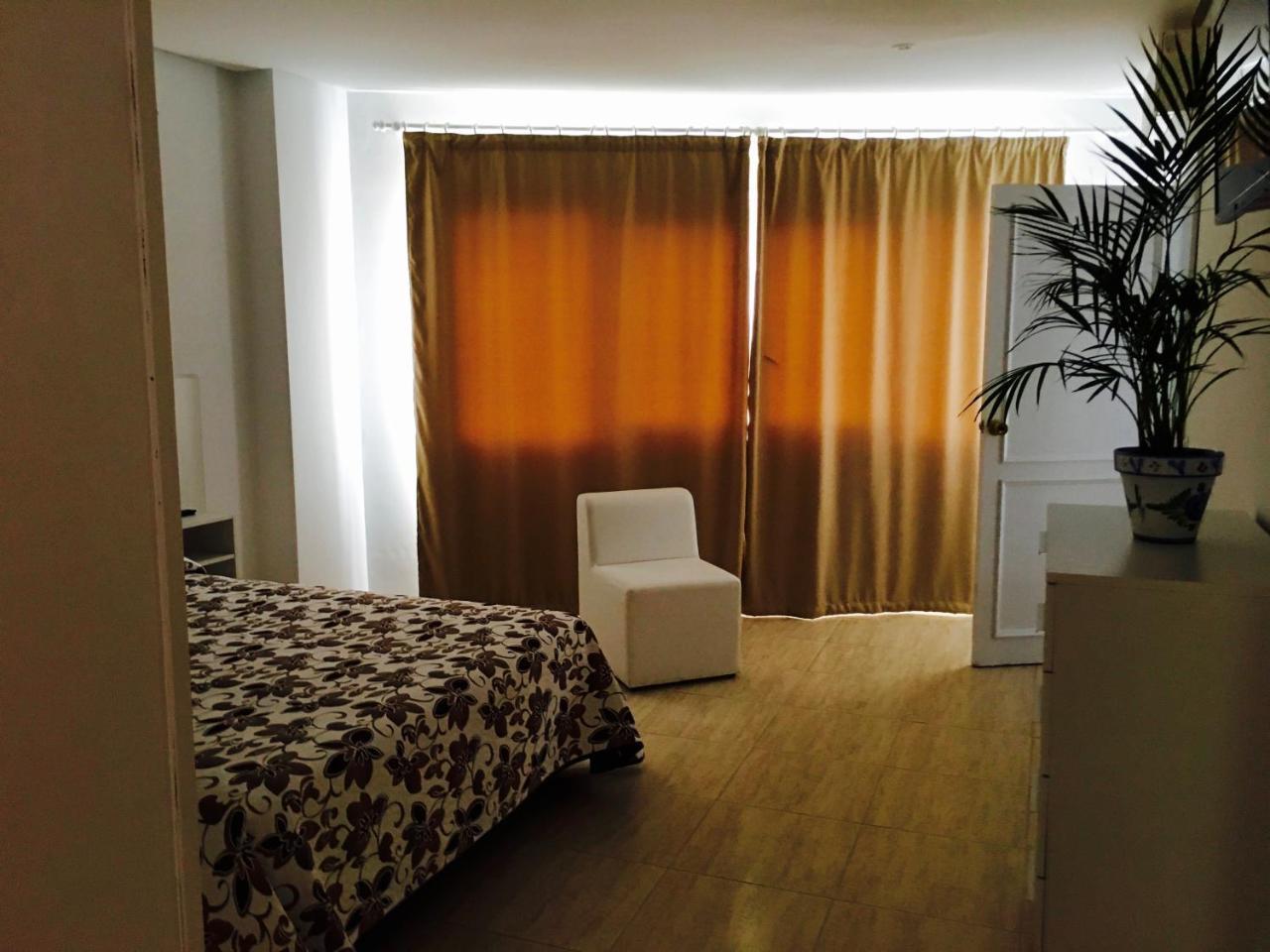 Apartamentos Carmen Teresa Torremolinos Eksteriør billede