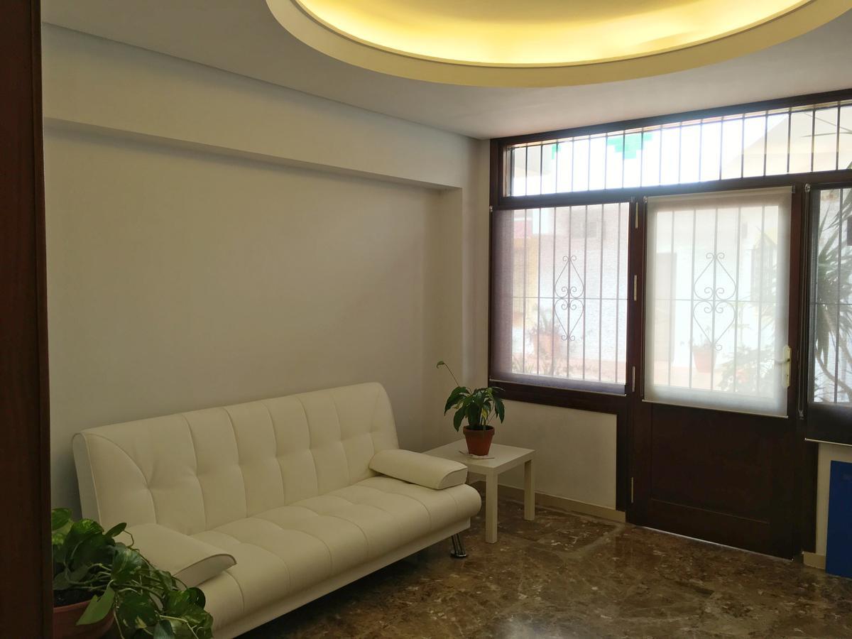 Apartamentos Carmen Teresa Torremolinos Eksteriør billede